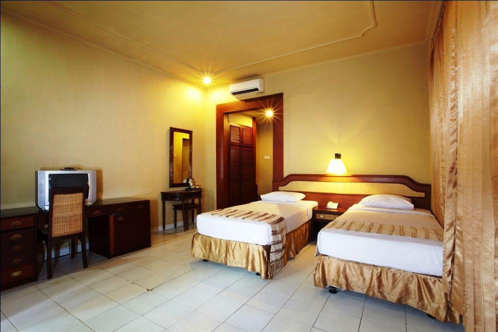 Champlung Mas Hotel Legian, Kuta Room photo